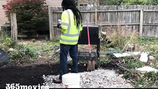 Construction Worker Bangs Abode Wife mother I'd like to fuck on Patio Job Web resource (likewise thirsty couldn’t say no)