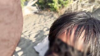 ANAL FINGERING FOR A BITCH: public beach doxy analized and tugjob